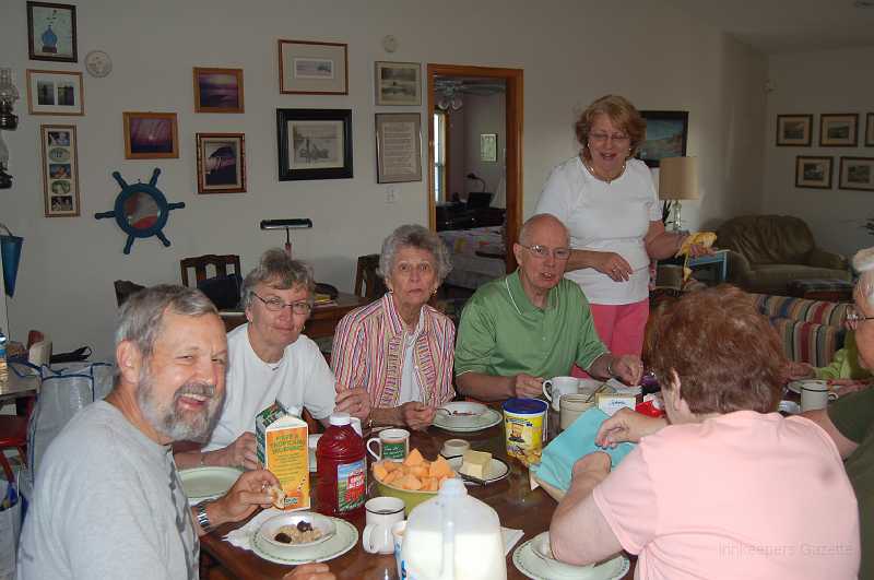 Bridge  - Spring 2006 002.JPG - Doug, what are those dark things in your oatmeal?